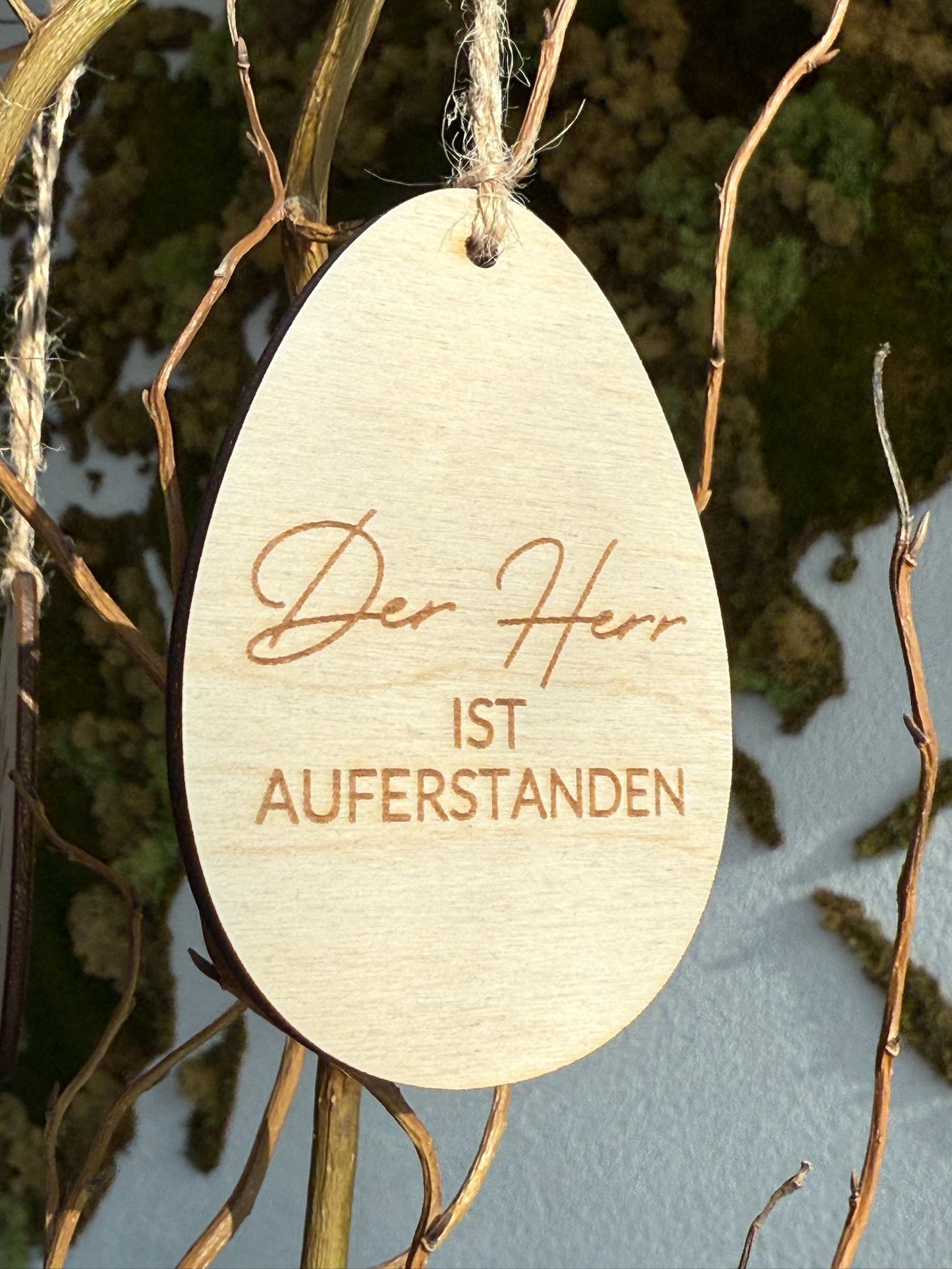Holz-Ostereier für den Osterstrauch
