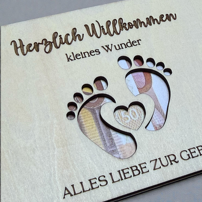 Geldgeschenk zur Geburt aus Holz – Herzlich Willkommen kleines Wunder - Wiens Wood