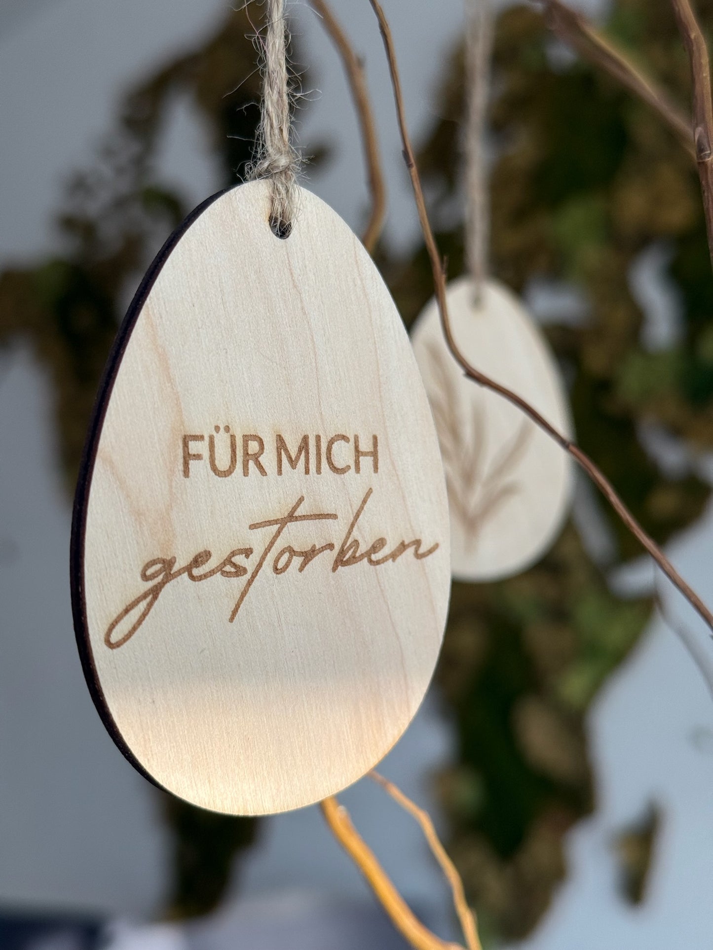 Holz-Ostereier für den Osterstrauch