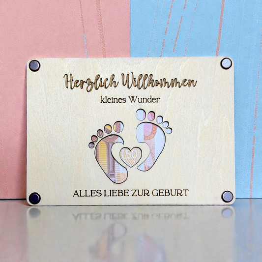 Geldgeschenk zur Geburt aus Holz – Herzlich Willkommen kleines Wunder - Wiens Wood